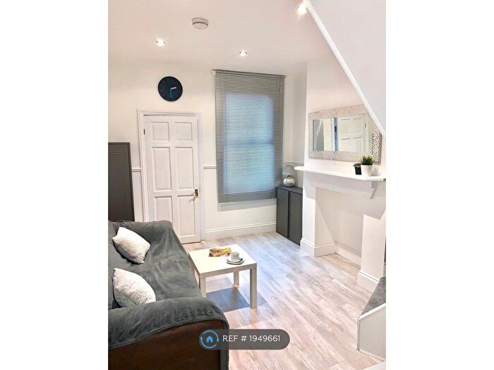 3 Bedroom Terraced House To Rent In Gleave Road, Birmingham, B29