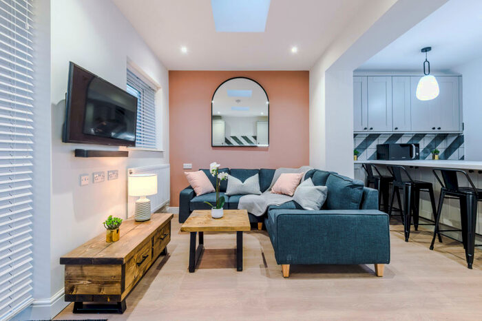 4 Bedroom Terraced House To Rent In Capricorn Way, Salford, M6