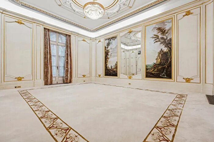 8 Bedroom Town House To Rent In Belgrave Square, London, SW1X