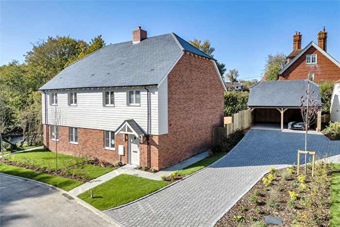 3 Bedroom Semi Detached House For Sale In Orchard Down, Lamberhurst, Tunbridge Wells, Kent, TN3