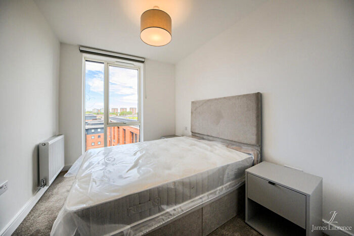 2 Bedroom Apartment To Rent In The Barker, Snow Hill Wharf, Birmingham City Centre, B4