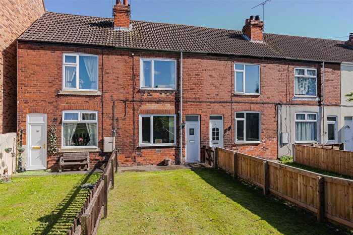 2 Bedroom Terraced House For Sale In Trent View, Burringham, DN17