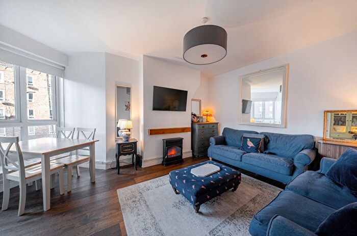 2 Bedroom Flat For Sale In Dorset Road, Corfe House Dorset Road, SW8