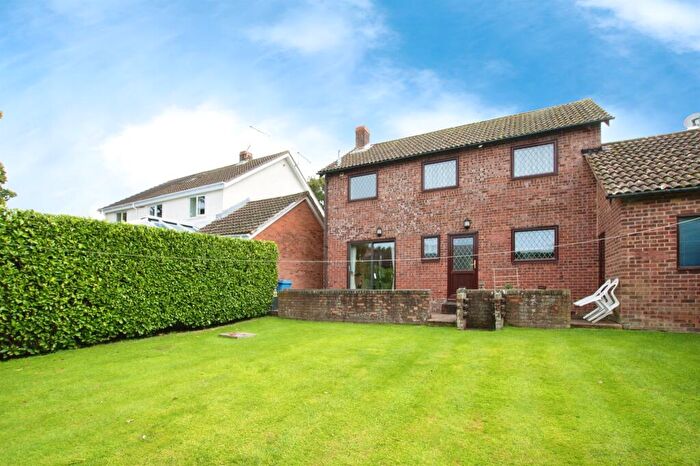 3 Bedroom Detached House For Sale In Plantagenet Crescent, Bournemouth, BH11