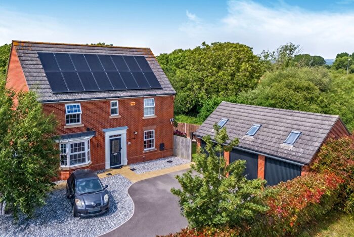 4 Bedroom Detached House For Sale In Stanhorn Grove, Felpham., PO22