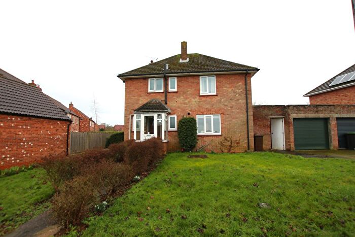 3 Bedroom Detached House For Sale In Rostrop Road, Nocton, LN4