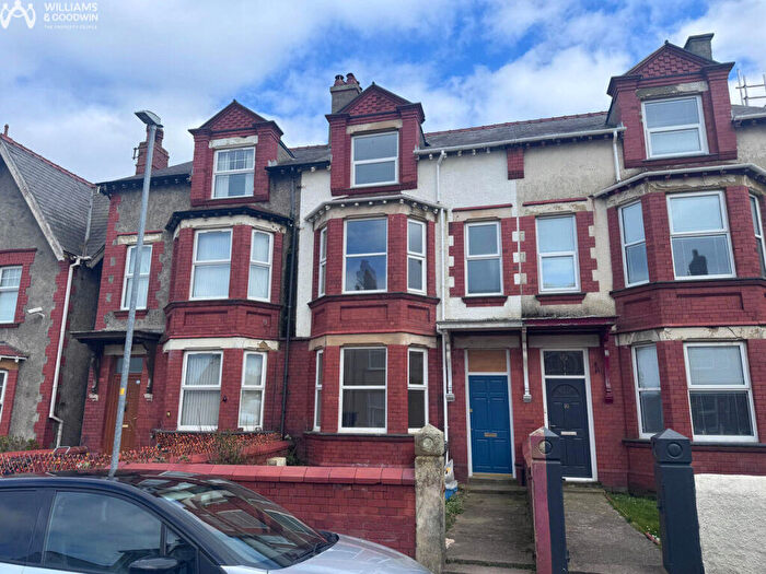 5 Bedroom Terraced House For Sale In Bryn Goleu Avenue North, Holyhead, Anglesey, LL65