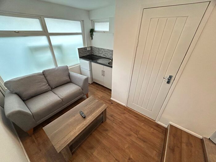 1 Bedroom Studio To Rent In Ferndale Road, Enfield, EN3