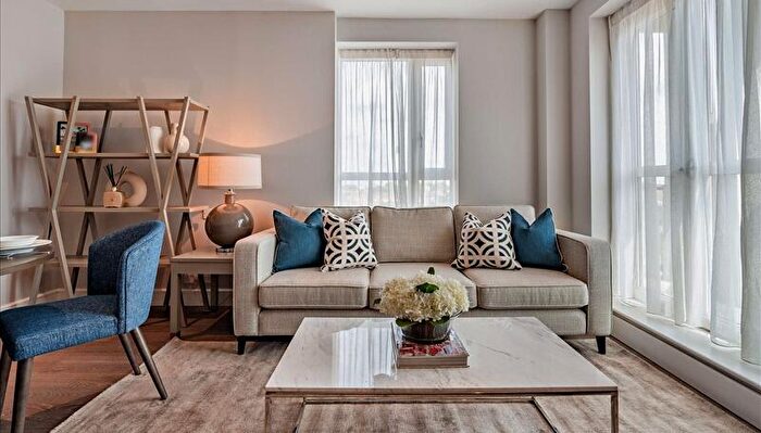 1 Bedroom Apartment To Rent In Westferry Circus, Canary Wharf, London, E14