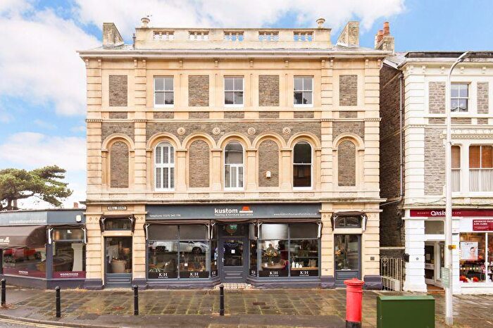 2 Bedroom Flat To Rent In Hill Road, Clevedon, BS21