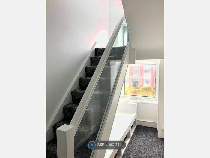 1 Bedroom Flat To Rent In Liverpool, Liverpool, L23