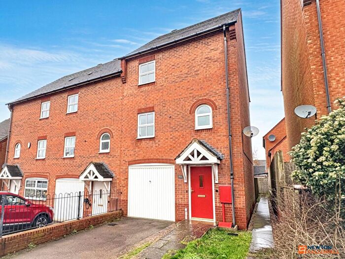 3 Bedroom Semi Detached House For Sale In Staples Drive, Coalville, LE67