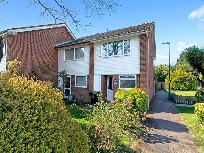 2 Bedroom End Of Terrace House For Sale In Westfield, North Bersted, Bognor Regis, West Sussex, PO22