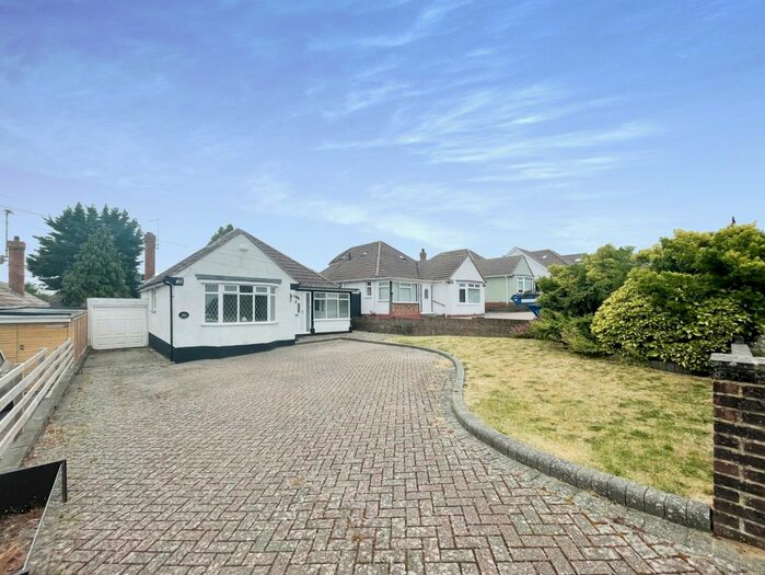 2 Bedroom Detached Bungalow To Rent In Hayling Rise, Worthing, BN13