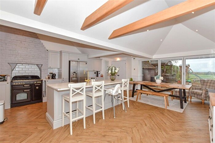 5 Bedroom Semi-detached House For Sale In Linton Hill, Linton, Maidstone, Kent, ME17