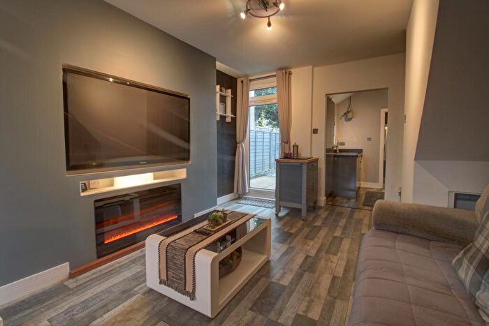 2 Bedroom Semi-Detached House For Sale In Rosehill Road, Ipswich, IP3