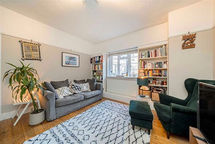 1 Bedroom Flat For Sale In Blackheath Hill, London, SE10