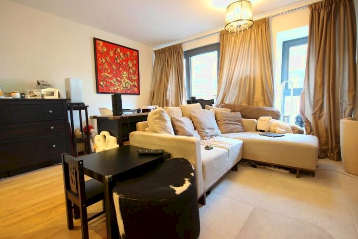 1 Bedroom Flat To Rent In Montreal House, Surrey Quays Road, Southwark, London, SE16