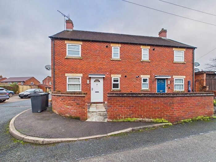 2 Bedroom Flat For Sale In Wylie Court, Salisbury Road, Market Drayton, Shropshire, TF9