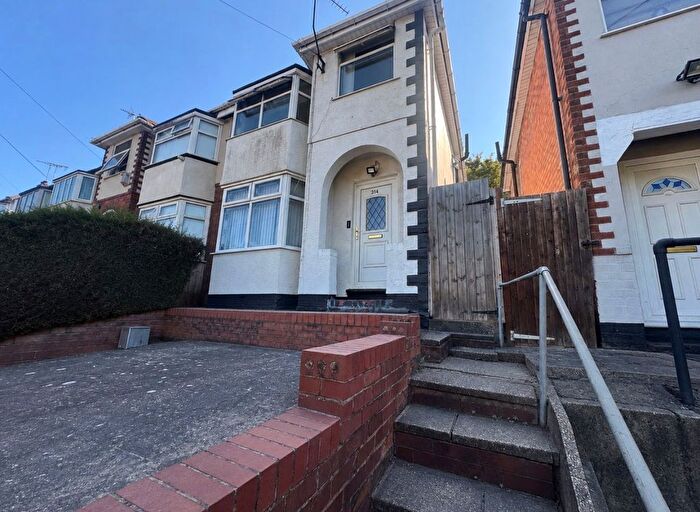 3 Bedroom Semi Detached House To Rent In Old Walsall Road, Birmingham, B42