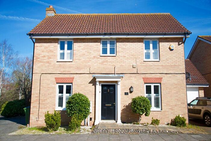 3 Bedroom House For Sale In Newacres Road, Thamesmead West, SE28