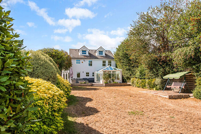 5 Bedroom Detached House For Sale In Newtown Road, Warsash, SO31