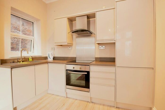 2 Bedroom Apartment To Rent In Cathedral Road, Pontcanna, CF11