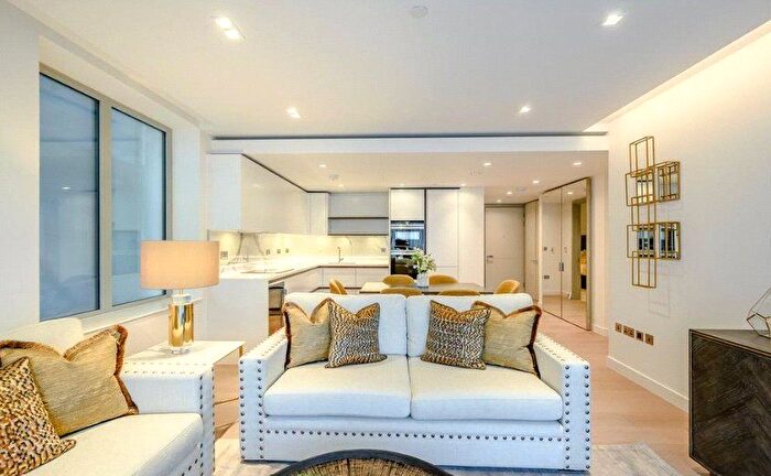 3 Bedroom Flat To Rent In Garrett Mansions, Newcastle Place, Paddington, London, W2