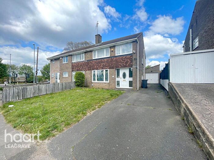 3 Bedroom Semi Detached House For Sale In Lewsey Road, Luton, LU4