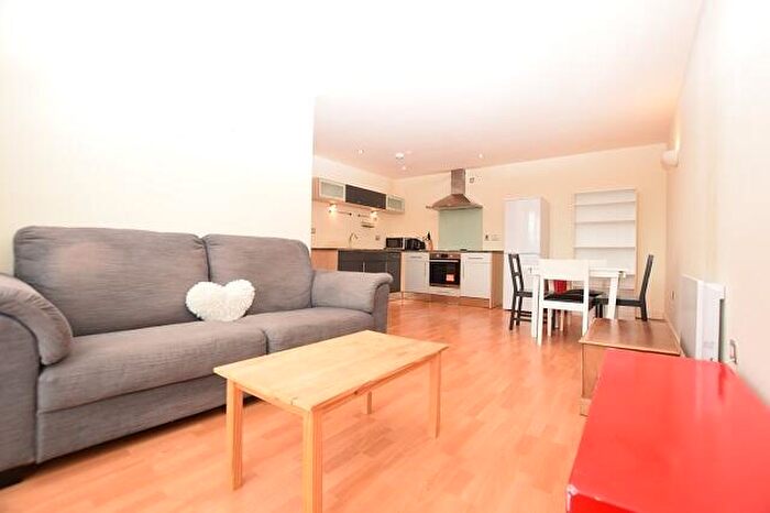 2 Bedroom Apartment To Rent In West One Peak, Cavendish Street, S3