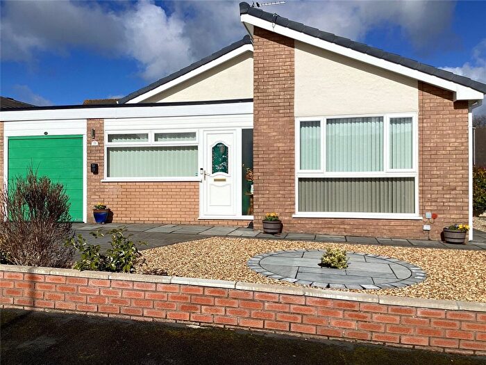 3 Bedroom Bungalow For Sale In Clwydian Park Crescent, St. Asaph, Denbighshire, LL17