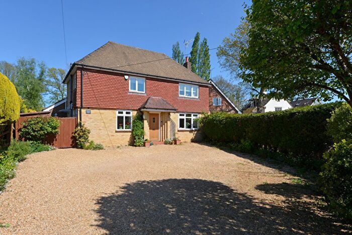 4 Bedroom Detached House For Sale In New Park Road, Cranleigh, GU6
