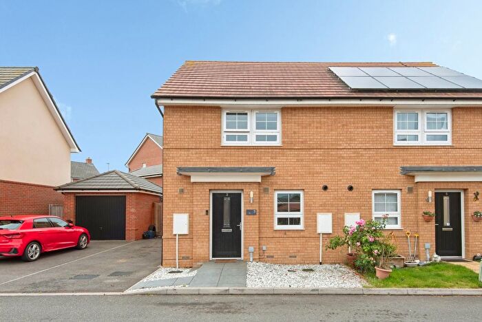 3 Bedroom Semi-Detached House For Sale In Belpaire Close, Lower Stondon, Henlow, Hertfordshire, SG16