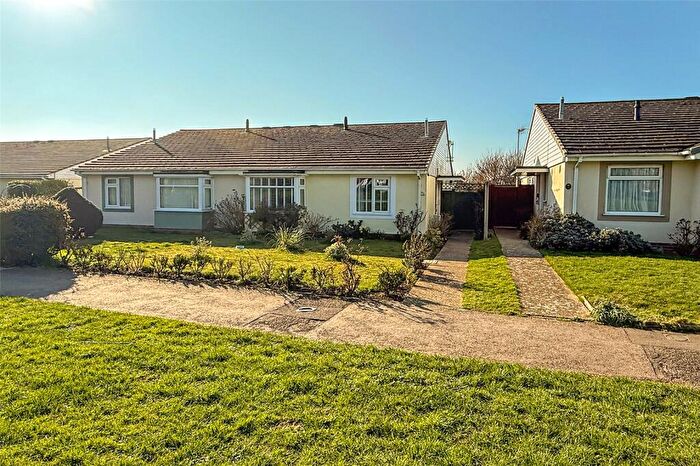2 Bedroom Bungalow For Sale In Middle Mead, Littlehampton, West Sussex, BN17