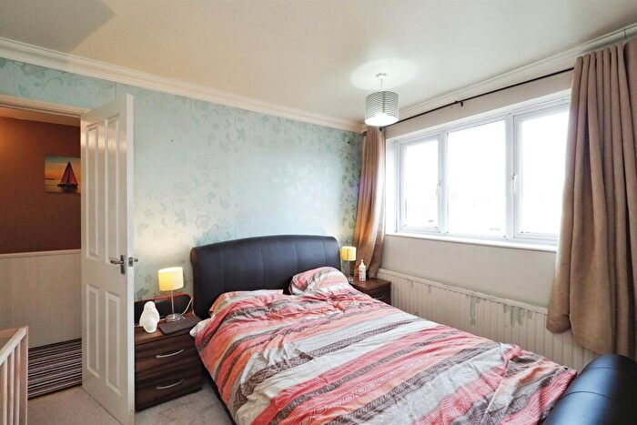3 Bedroom Terraced House For Sale In The Covert, Spondon, Derby, DE21