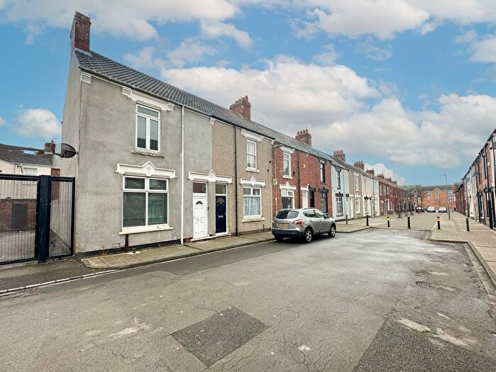 4 Bedroom End Of Terrace House To Rent In St. Oswalds Street, Hartlepool, TS24