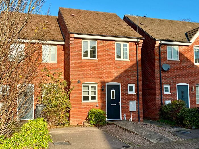 2 Bedroom Terraced House For Sale In Hathersage Close, Grantham, NG31