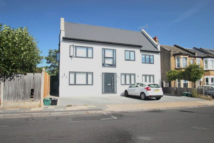 2 Bedroom Flat To Rent In Pope Road, Bromley, BR2