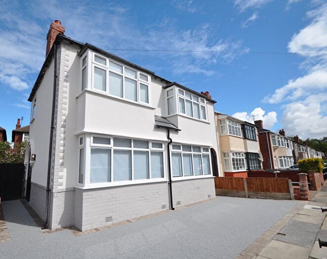 3 Bedroom Semi Detached House For Sale In Tithebarn Road, Crosby, L23