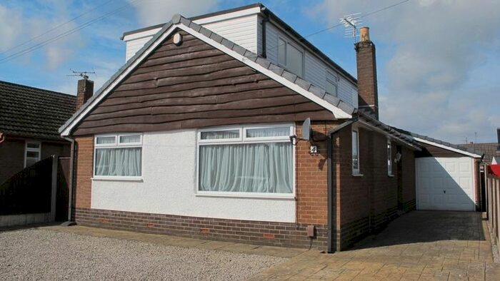 4 Bedroom Detached Bungalow To Rent In Delany Drive, Freckleton, Preston, PR4