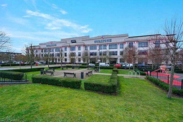 1 Bedroom Flat For Sale In Ovaltine Drive, Ovaltine Court Ovaltine Drive, WD4