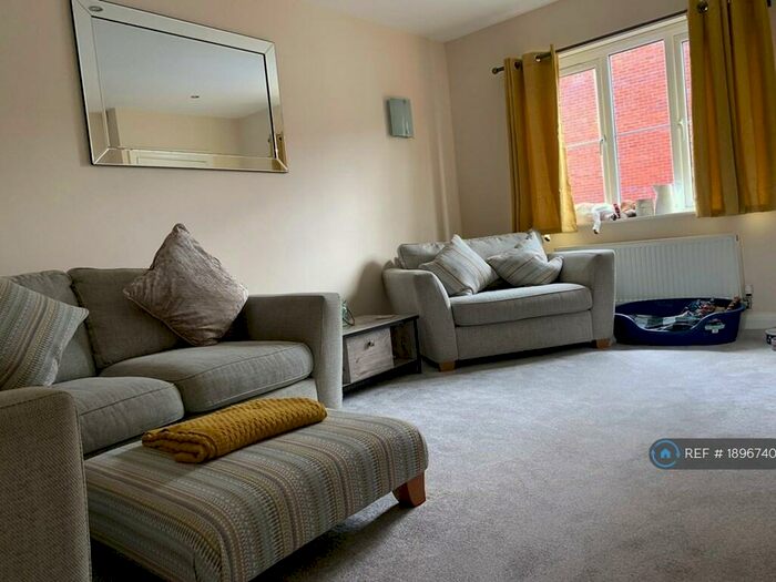 3 Bedroom Terraced House To Rent In Buckley Street, Greater Manchester, OL10