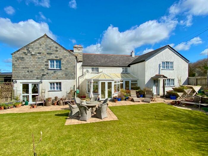 5 Bedroom Equestrian Facility For Sale In St Clether, PL15