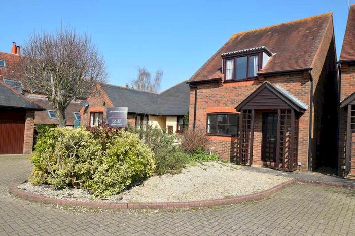 3 Bedroom House To Rent In Watlington, Oxfordshire, OX49