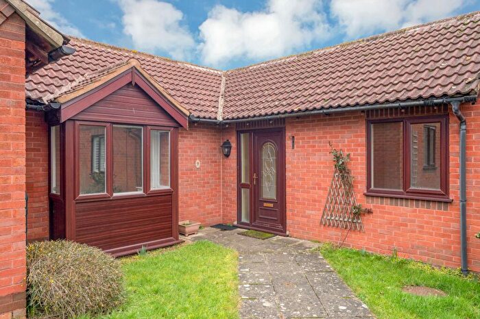 2 Bedroom Terraced Bungalow For Sale In Vicarage Lane, Eaton, NG32