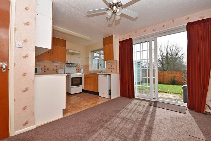 3 Bedroom Detached House For Sale In Pippins Field, Uffculme, Cullompton, EX15