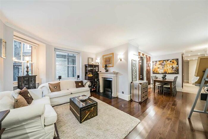 2 Bedroom Flat To Rent In Drayton Gardens, South Kensington, SW10