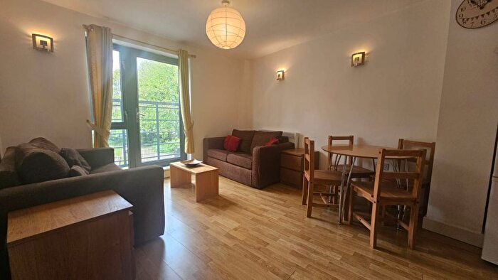 2 Bedroom Flat To Rent In Collier Street, Manchester, M3