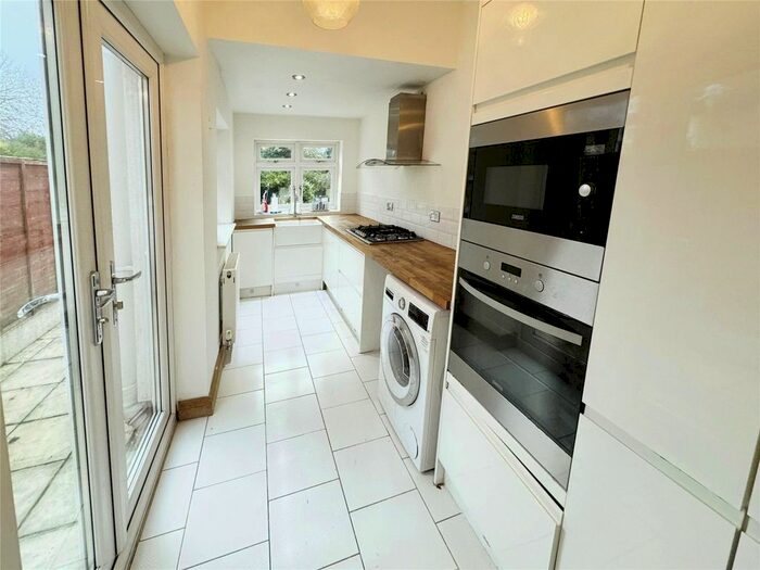 2 Bedroom End Of Terrace House To Rent In Coventry Road, Bedworth, Warwickshire, CV12