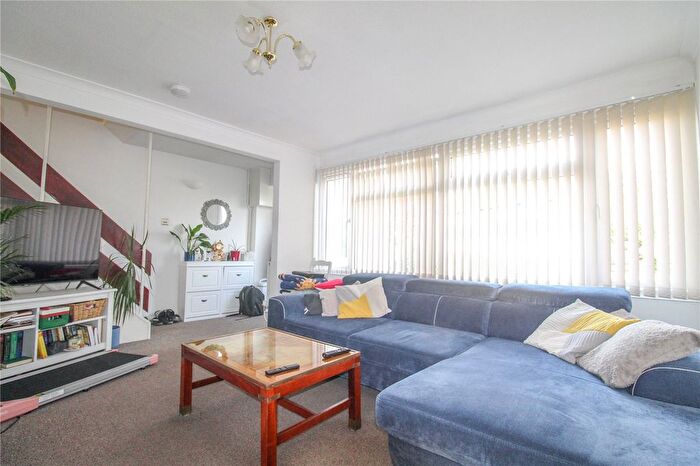 3 Bedroom Terraced House For Sale In Boundary Walk, Trowbridge, BA14